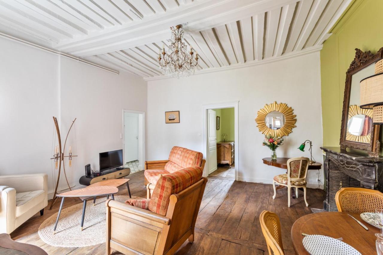 Dame De Coeur - Appartement Spacieux En Plein Centre Historique Rennes Bagian luar foto