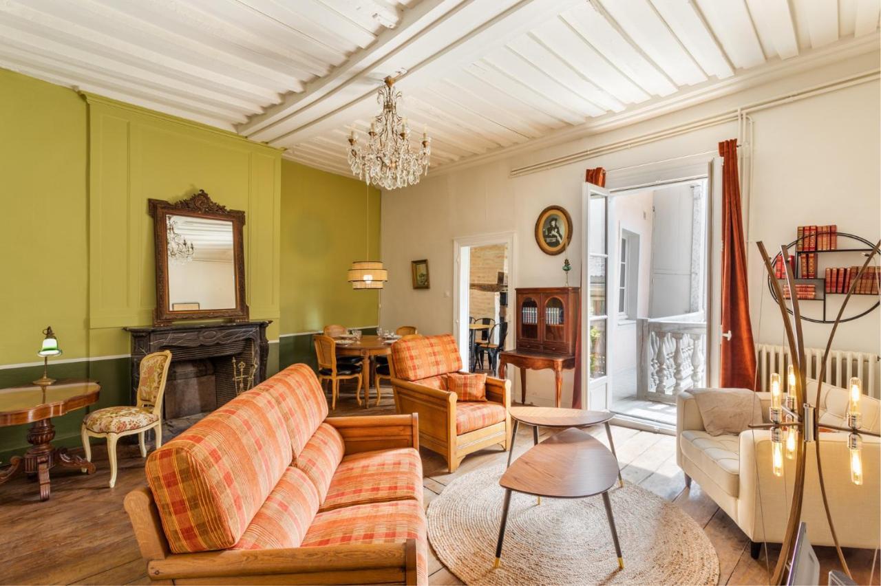 Dame De Coeur - Appartement Spacieux En Plein Centre Historique Rennes Bagian luar foto