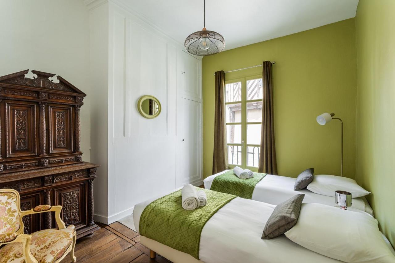 Dame De Coeur - Appartement Spacieux En Plein Centre Historique Rennes Bagian luar foto