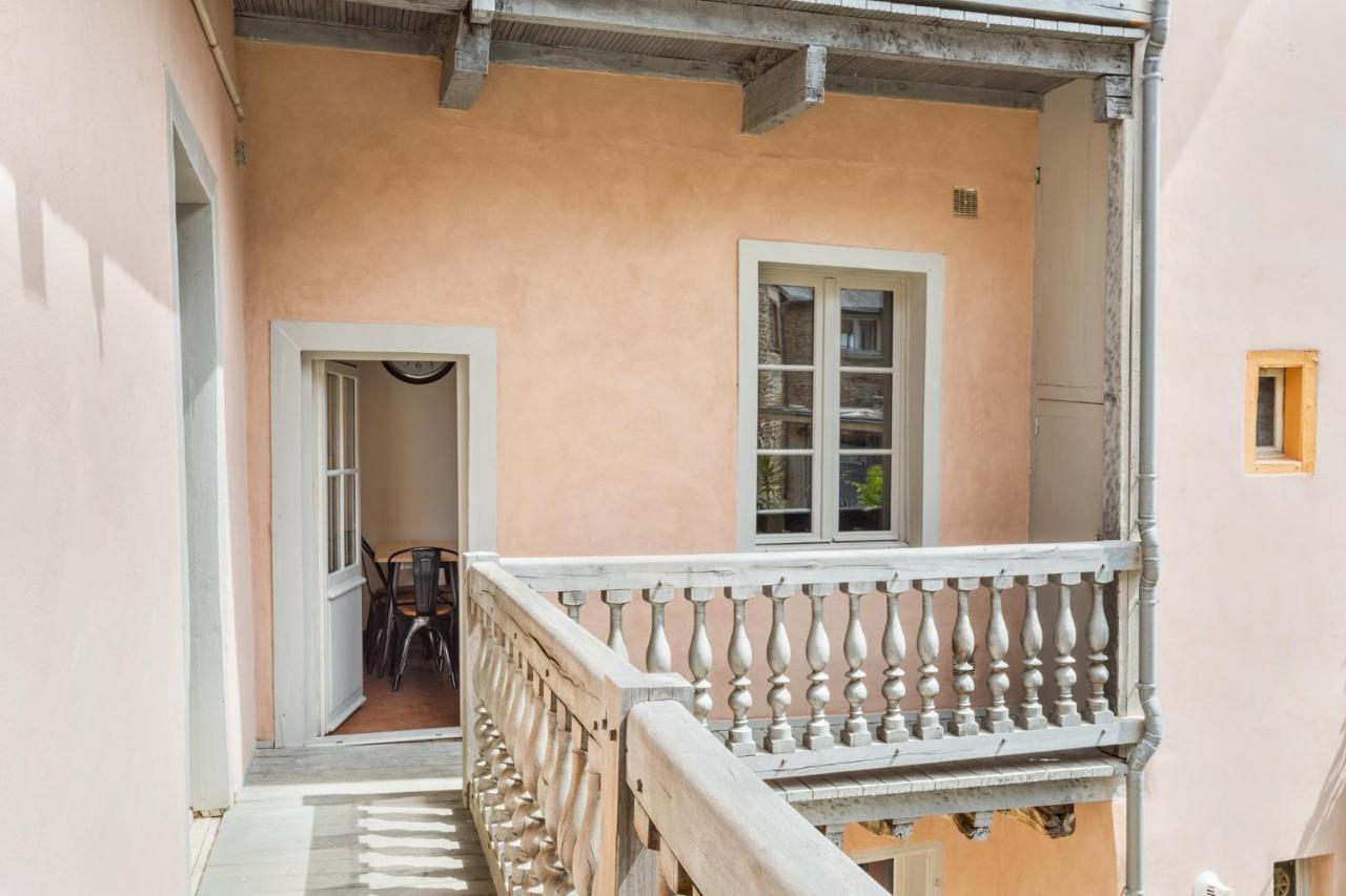 Dame De Coeur - Appartement Spacieux En Plein Centre Historique Rennes Bagian luar foto